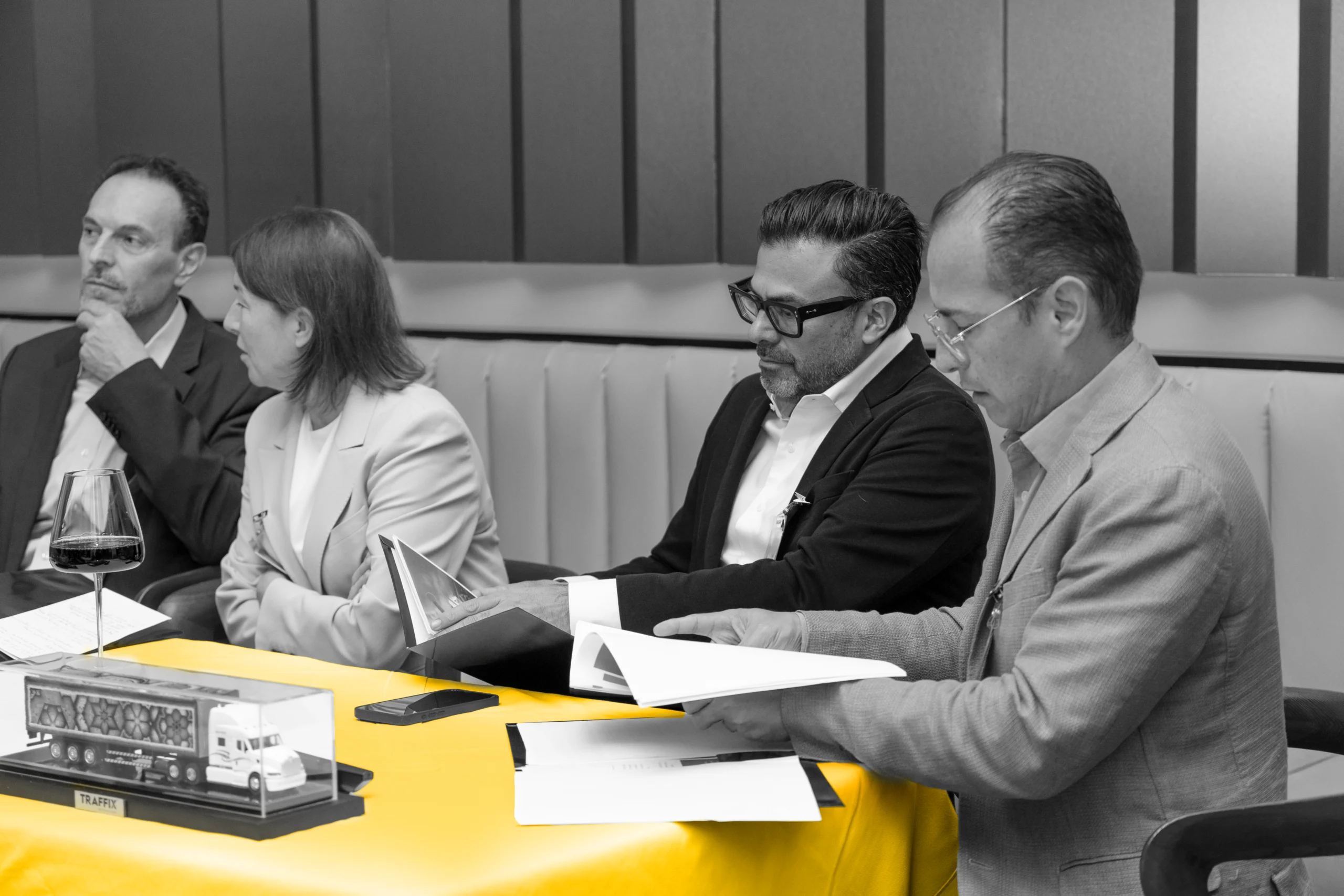 TRAFFIX-Mexico-Nearshoring-Event-USMCA-2026-Panelists-sitting